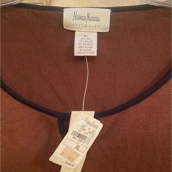 Neiman Marcus Brown Silk 3/4 Long Sleeve Keyhole Top - Picture 3 of 3